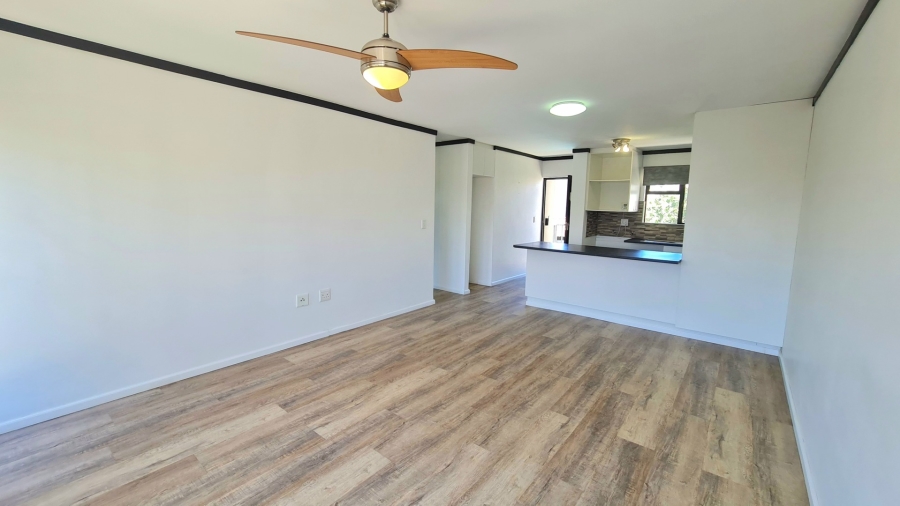 2 Bedroom Property for Sale in Bowtie Western Cape